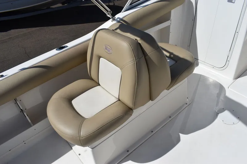 Slide: The Image of Key West Boats 239DFS 2019 - 29