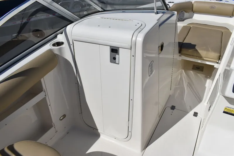 Slide: The Image of Key West Boats 239DFS 2019 - 47