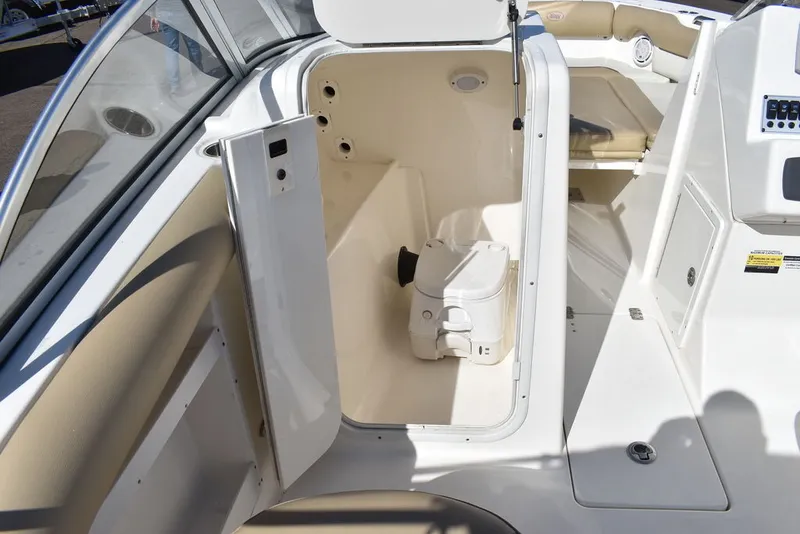 Slide: The Image of Key West Boats 239DFS 2019 - 48