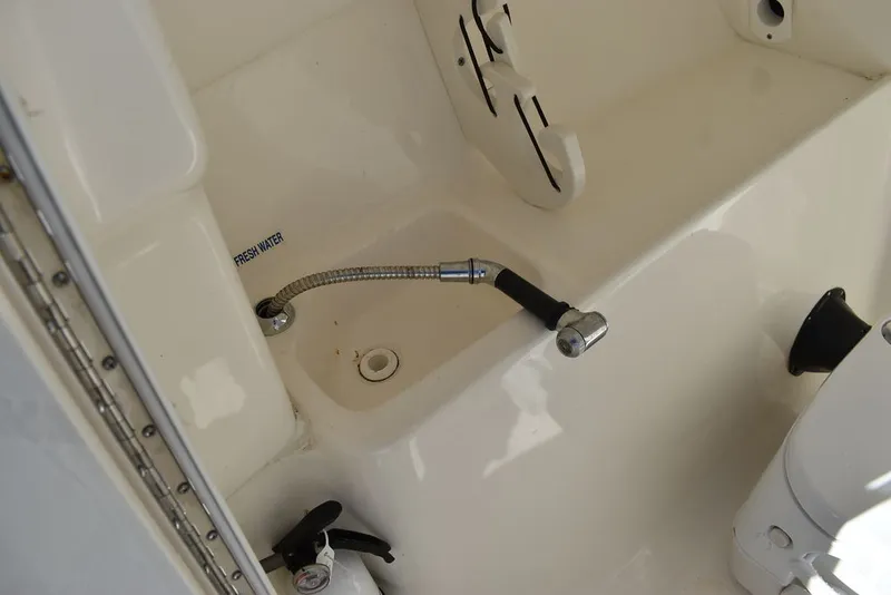 Slide: The Image of Key West Boats 239DFS 2019 - 51