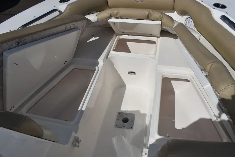 Slide: The Image of Key West Boats 239DFS 2019 - 58