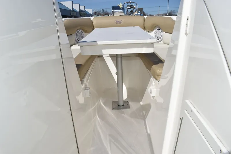 Slide: The Image of Key West Boats 239DFS 2019 - 61