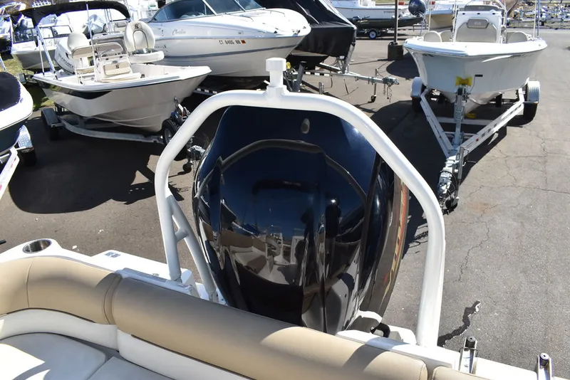 Slide: The Image of Key West Boats 239DFS 2019 - 63