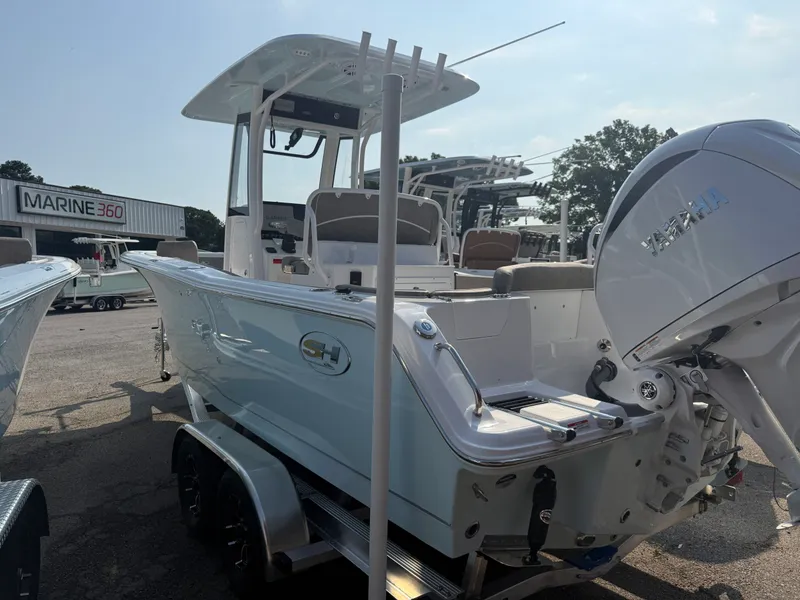 Slide: The Image of Sea Hunt Ultra 245 SE 2027 - 4