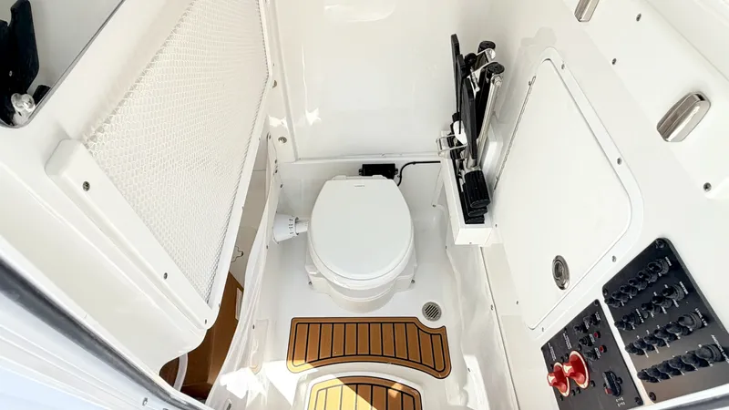 Slide: The Image of Sea Hunt Ultra 275 SE 2027 - 17