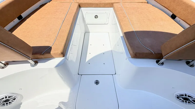 Slide: The Image of Sea Hunt Ultra 275 SE 2027 - 19