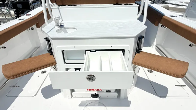 Slide: The Image of Sea Hunt Ultra 275 SE 2027 - 7