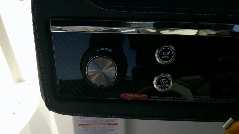 Slide: The Image of Chaparral SSX 6 2026 - 15