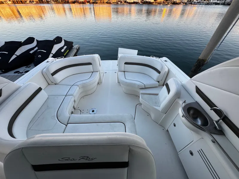 Slide: The Image of Sea Ray 38 Sundancer 2007 - 16
