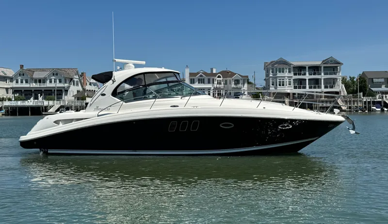 The Image of Sea Ray 38 Sundancer 2007 - 0