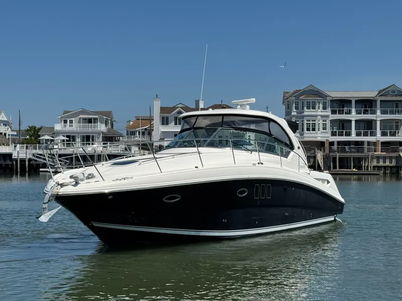 Slide: The Image of Sea Ray 38 Sundancer 2007 - 38