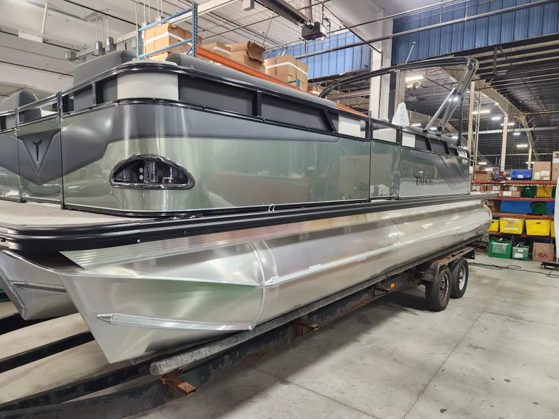Slide: The Image of Avalon Venture - 21 PLUS 2' Patio Pad FT Cruise Rear Bench 23' Tritoon "Velour Silverleaf" 2026 - 15