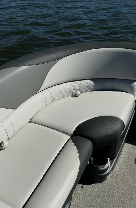 Slide: The Image of Avalon LSZ Cruise 20' 2021 - 2
