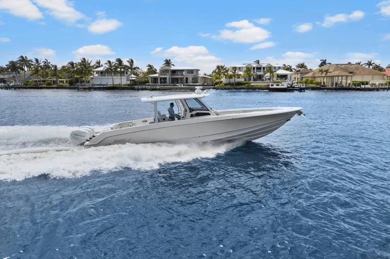 Slide: The Image of Boston Whaler 380 OUTRAGE 2018 - 47