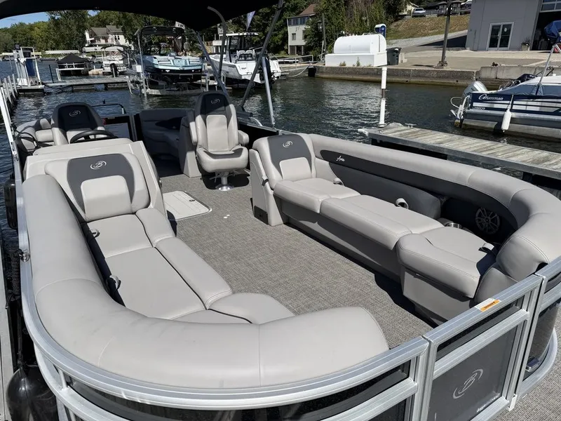 Slide: The Image of Barletta Boats A24QC Triple-Toon 2026 - 6