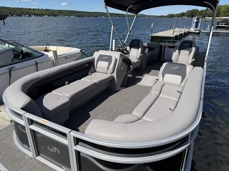 Slide: The Image of Barletta Boats A24QC Triple-Toon 2026 - 5