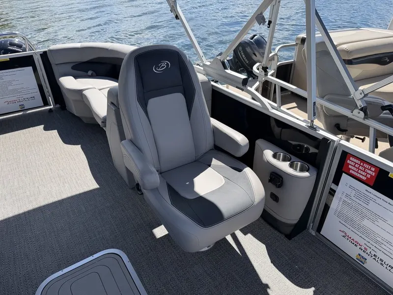 Slide: The Image of Barletta Boats A24QC Triple-Toon 2026 - 27