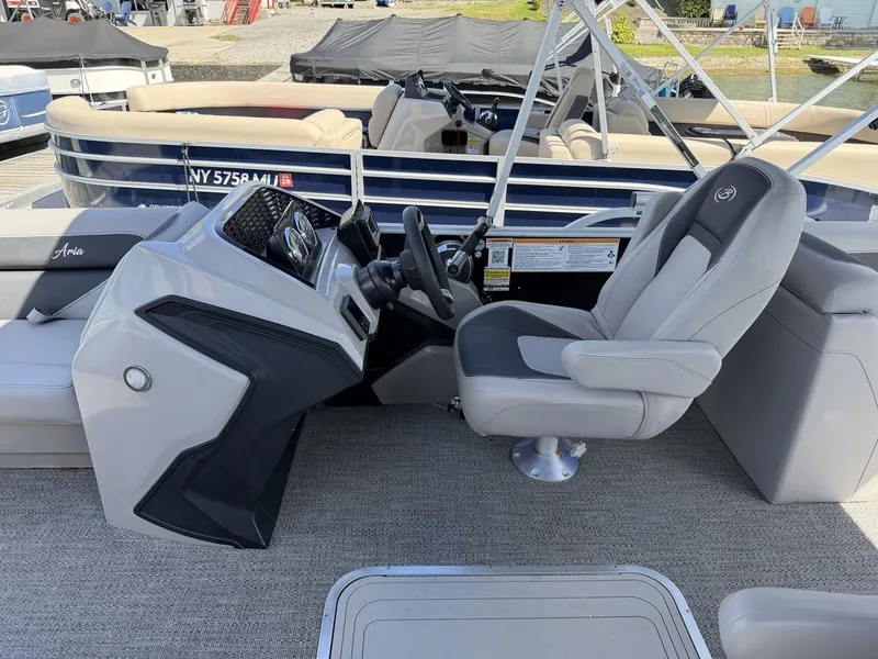 Slide: The Image of Barletta Boats A24QC Triple-Toon 2026 - 25