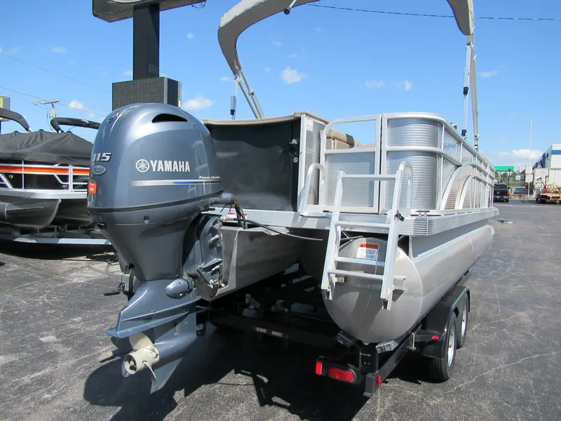 Slide: The Image of Bennington 22 SX 2020 - 2