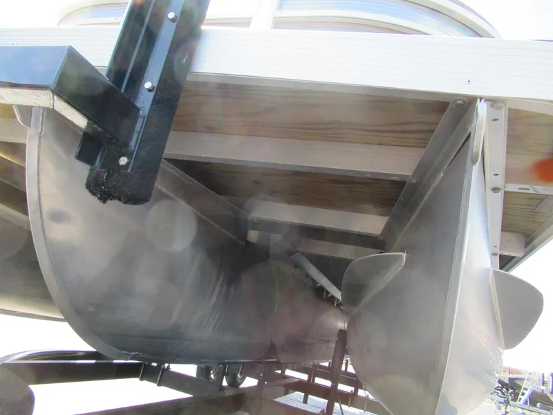 Slide: The Image of Bennington 22 SX 2020 - 5