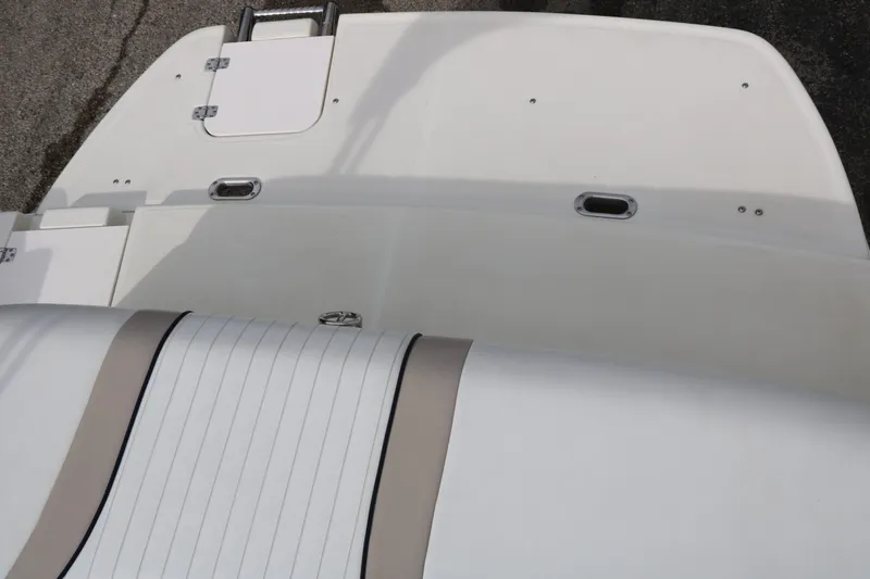 Slide: The Image of Caravelle 207 Br 2006 - 28