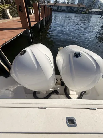 Slide: The Image of Intrepid 345 Nomad FE 34' Negotiable 2019 - 11