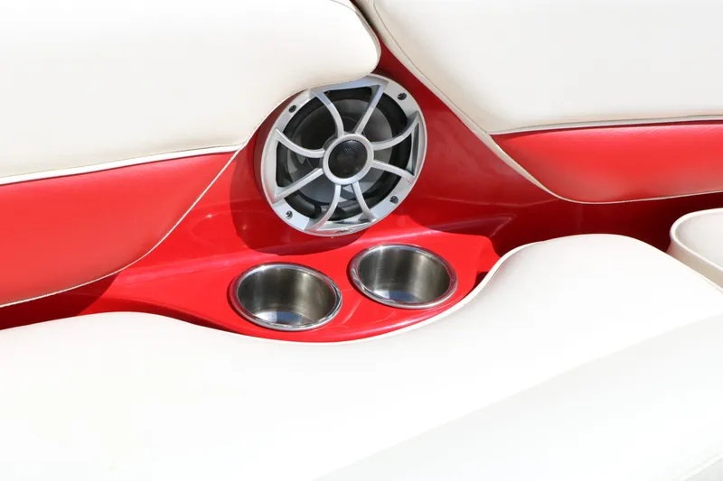 Slide: The Image of Crownline Boats 23 SS Lpx 2009 - 25