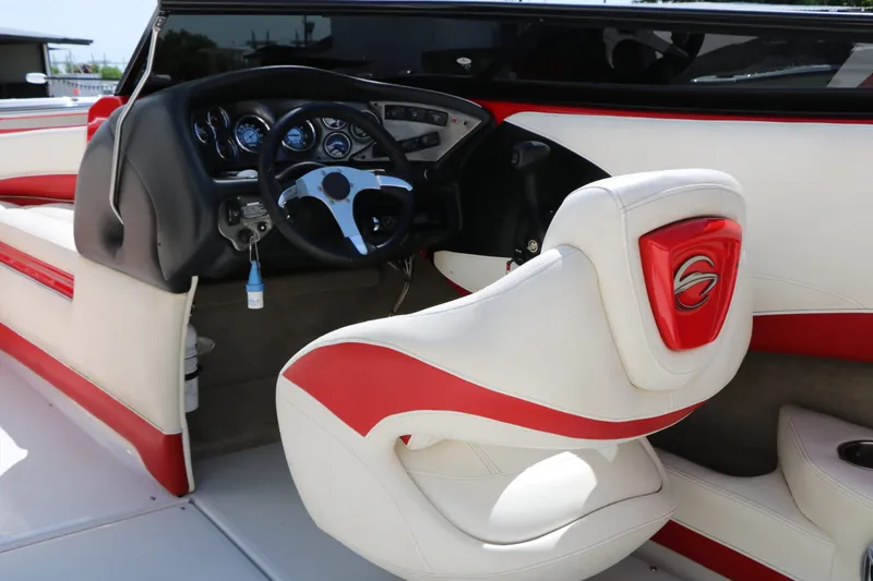 Slide: The Image of Crownline Boats 23 SS Lpx 2009 - 30