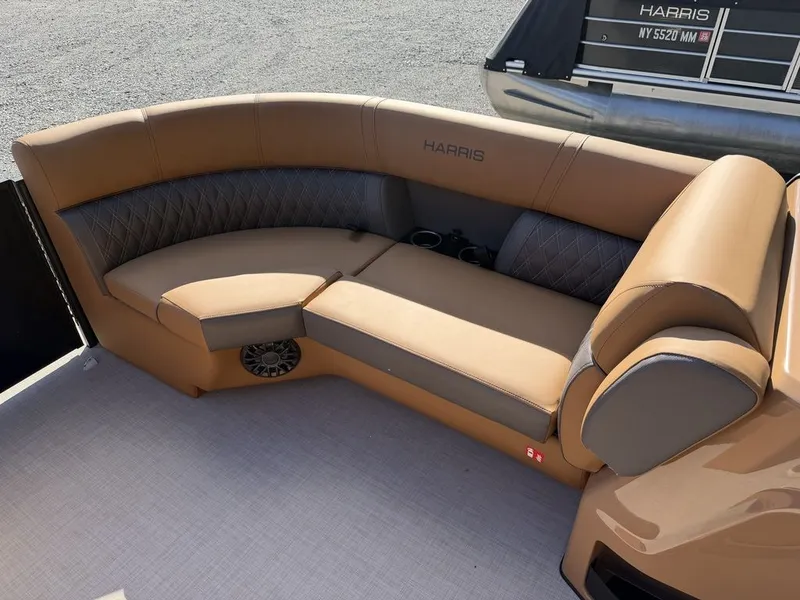 Slide: The Image of Harris Cruiser 210 SLDH 2027 - 26