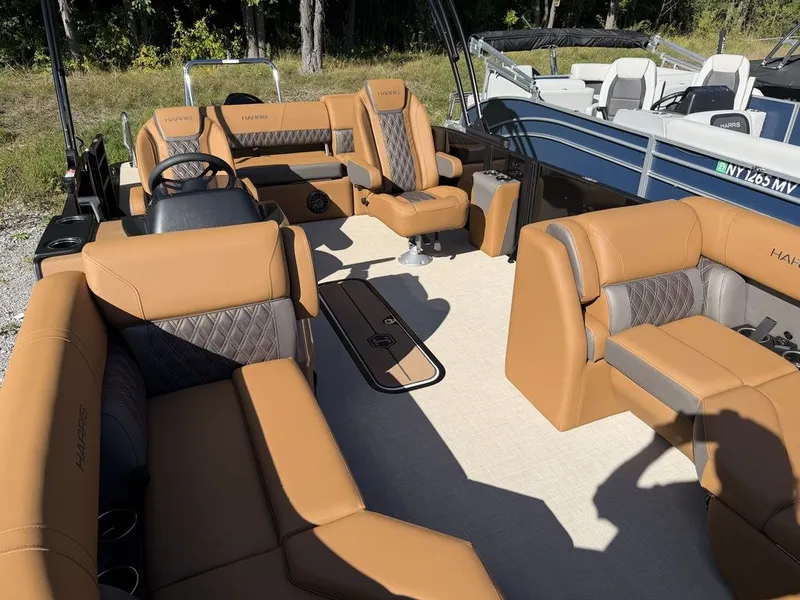 Slide: The Image of Harris Cruiser 210 SLDH 2027 - 44