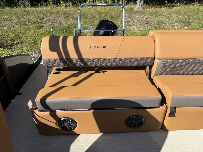 Slide: The Image of Harris Cruiser 210 SLDH 2027 - 25