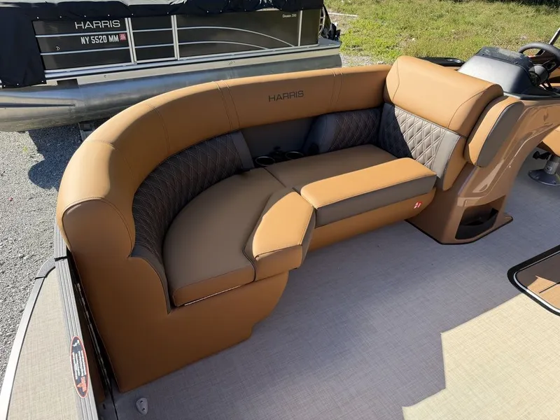 Slide: The Image of Harris Cruiser 210 SLDH 2027 - 45