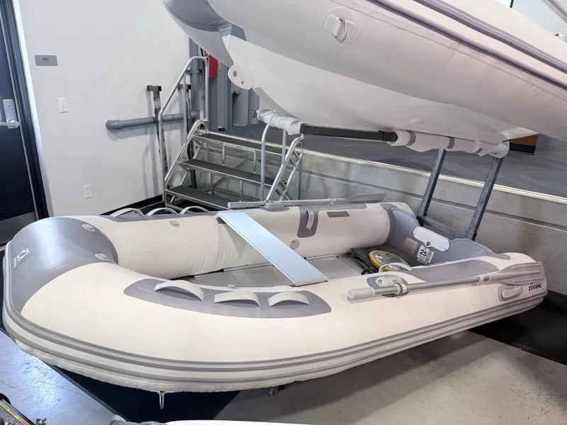 The Image of ZODIAC 310ALU 2023 - undefined