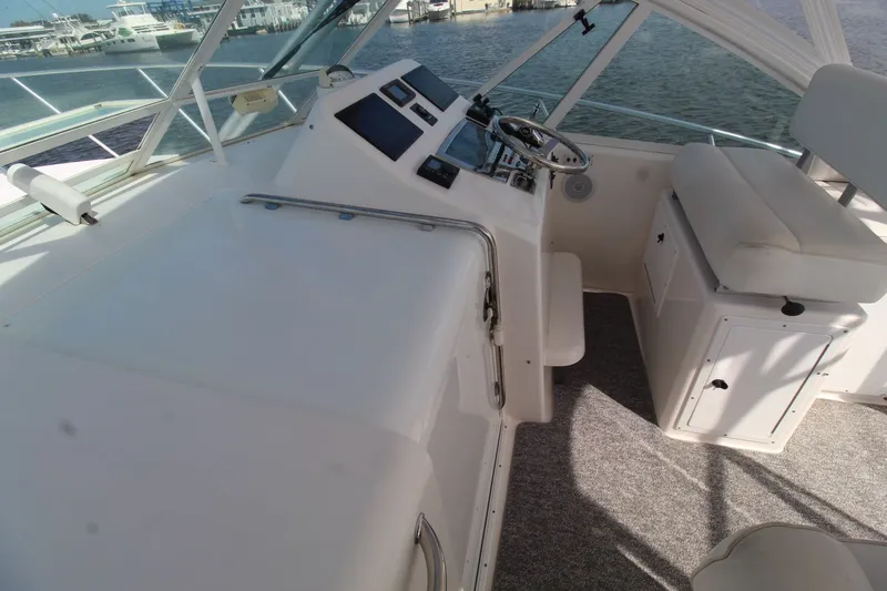 Slide: The Image of Cabo 32 Express 2005 - 26