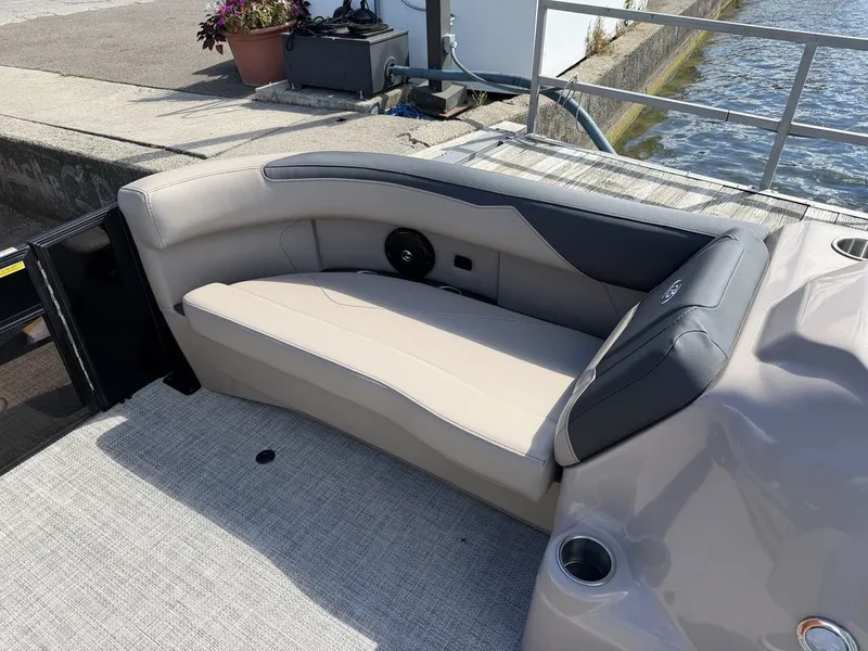 Slide: The Image of Barletta Boats Sanza 22UC 2027 - 13