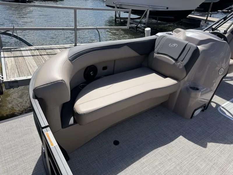 Slide: The Image of Barletta Boats Sanza 22UC 2027 - 9
