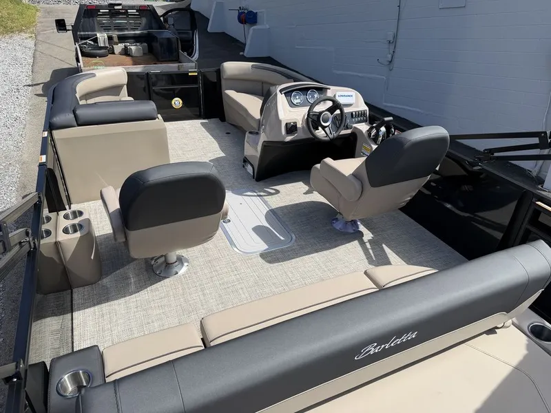 Slide: The Image of Barletta Boats Sanza 22UC 2027 - 0