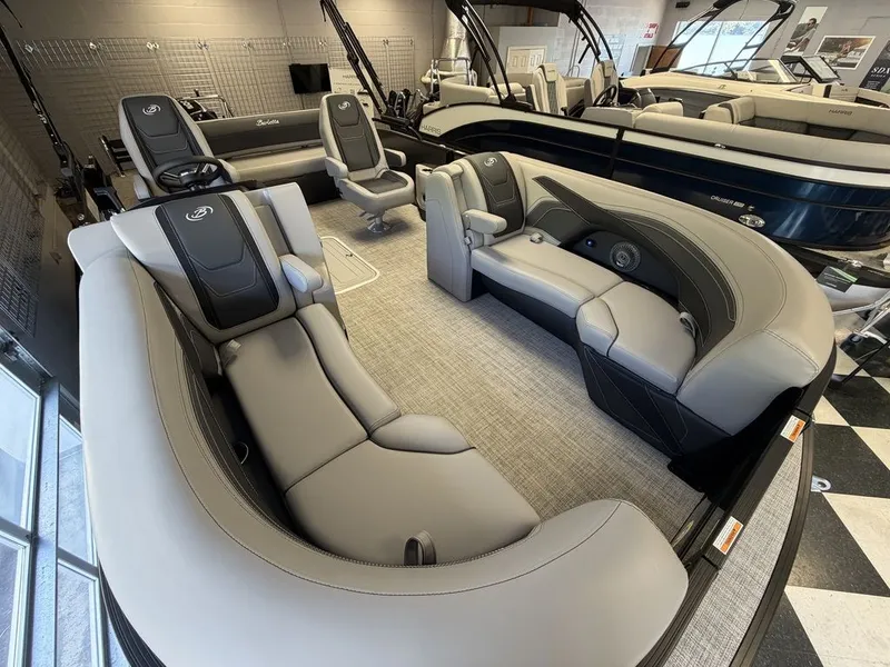 Slide: The Image of Barletta Boats C22UC 2027 - 11