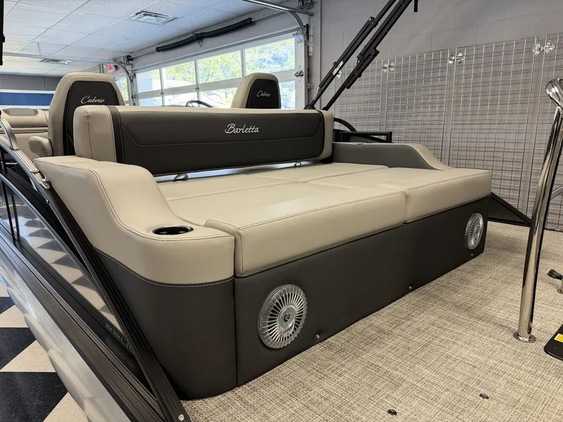 Slide: The Image of Barletta Boats C22UC 2027 - 6