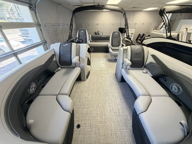 Slide: The Image of Barletta Boats C22UC 2027 - 10