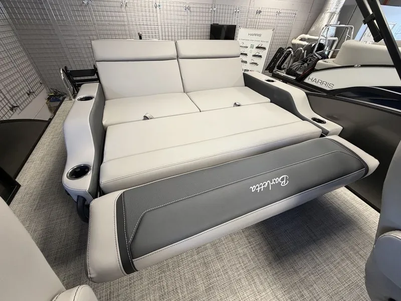 Slide: The Image of Barletta Boats C22UC 2027 - 35