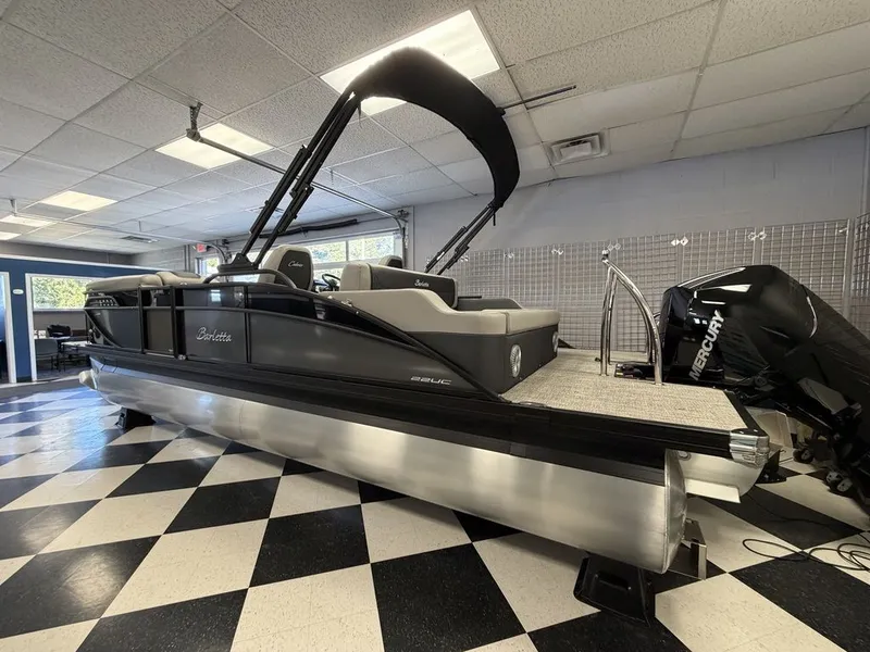Slide: The Image of Barletta Boats C22UC 2027 - 5