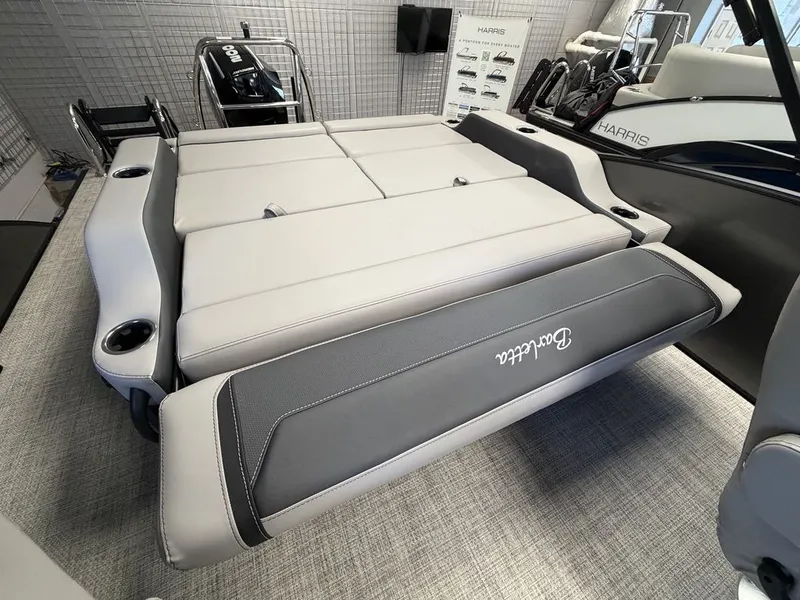 Slide: The Image of Barletta Boats C22UC 2027 - 34