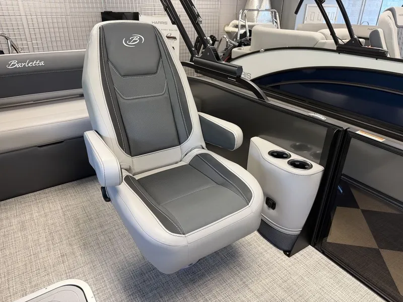 Slide: The Image of Barletta Boats C22UC 2027 - 16
