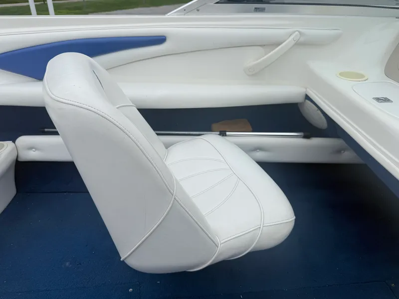 Slide: The Image of Sea-Doo 185 1997 - 11