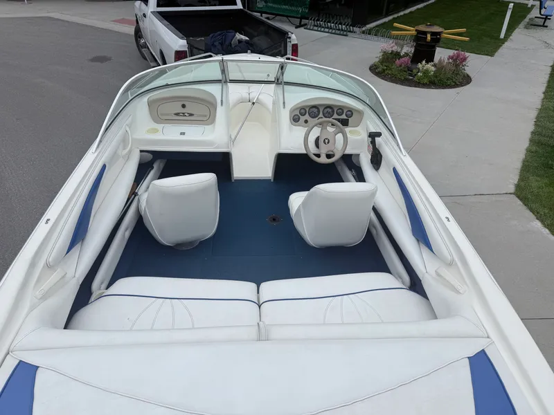 Slide: The Image of Sea-Doo 185 1997 - 21