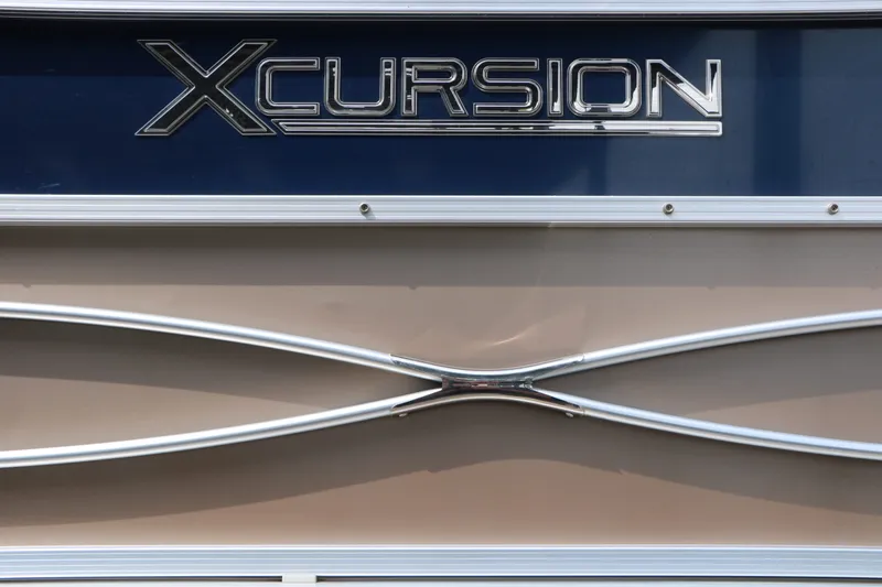 Slide: The Image of Xcursion X23F - X3 Tri-toon 2014 - 42
