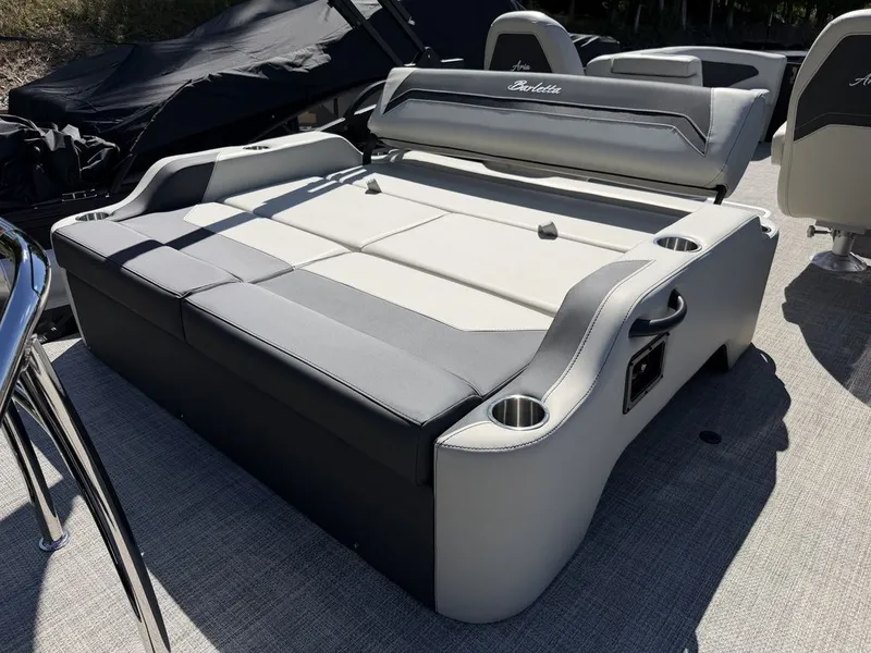 Slide: The Image of Barletta Boats A22UC 2027 - 27