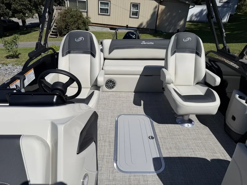 Slide: The Image of Barletta Boats A22UC 2027 - 23