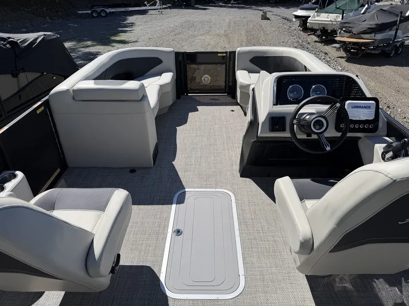Slide: The Image of Barletta Boats A22UC 2027 - 36